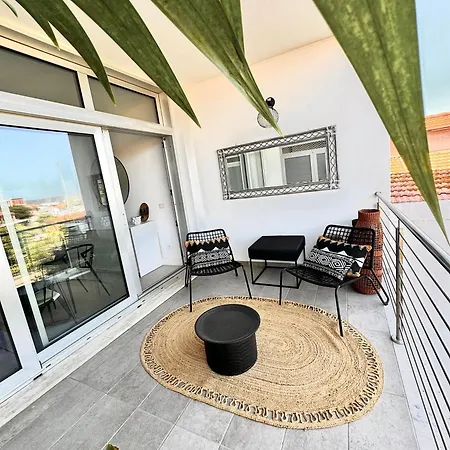 Aptments3 - Real Estate Solutions شقة أولبيا